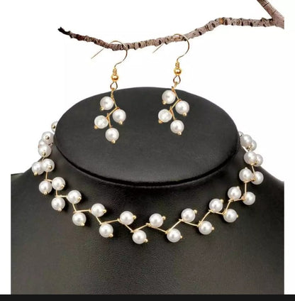 Zig Zag Black Choker With Earrings for girls - Black