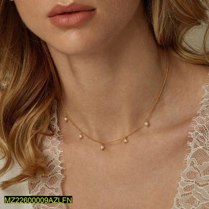 : Beautiful Pearl Necklace